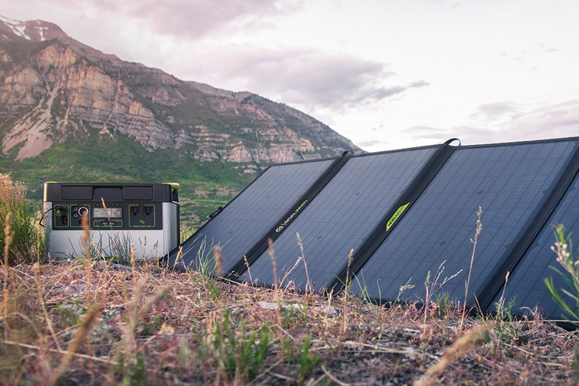Batterie et panneaux solaires